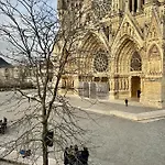 The Peregrines Nest Appartement *