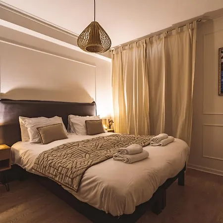 The Peregrines Nest *