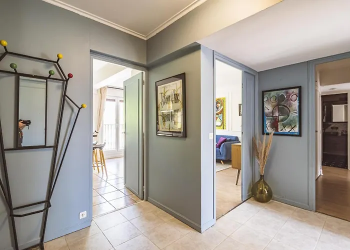 The Peregrines Nest *